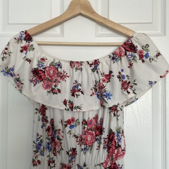 No Comment NY.LA ruffle shoulder cropped wide leg jumpsuit - Picture 3 of 7